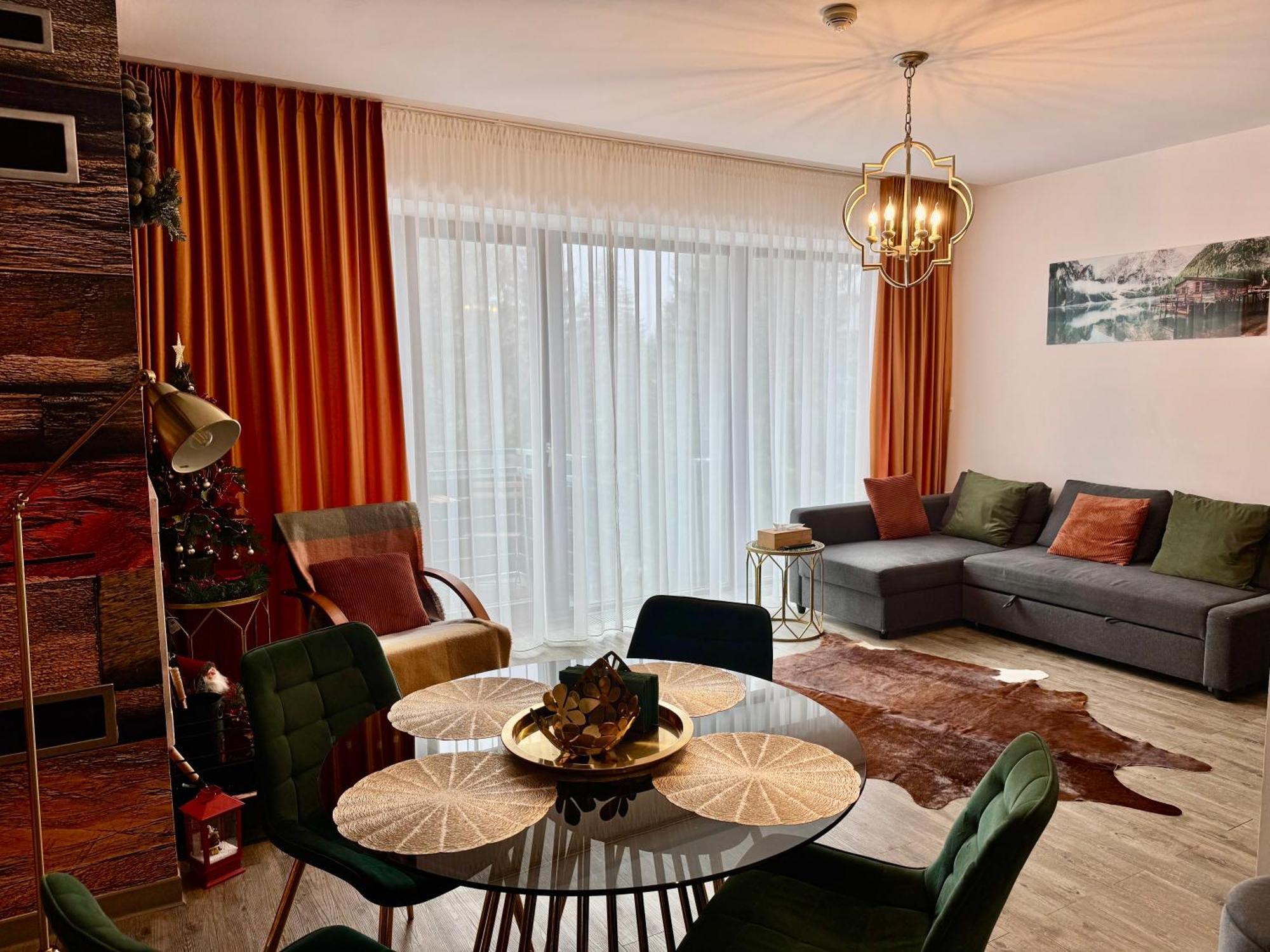 Luxury Silver Mountain Apartment 포이아나브라소프 외부 사진