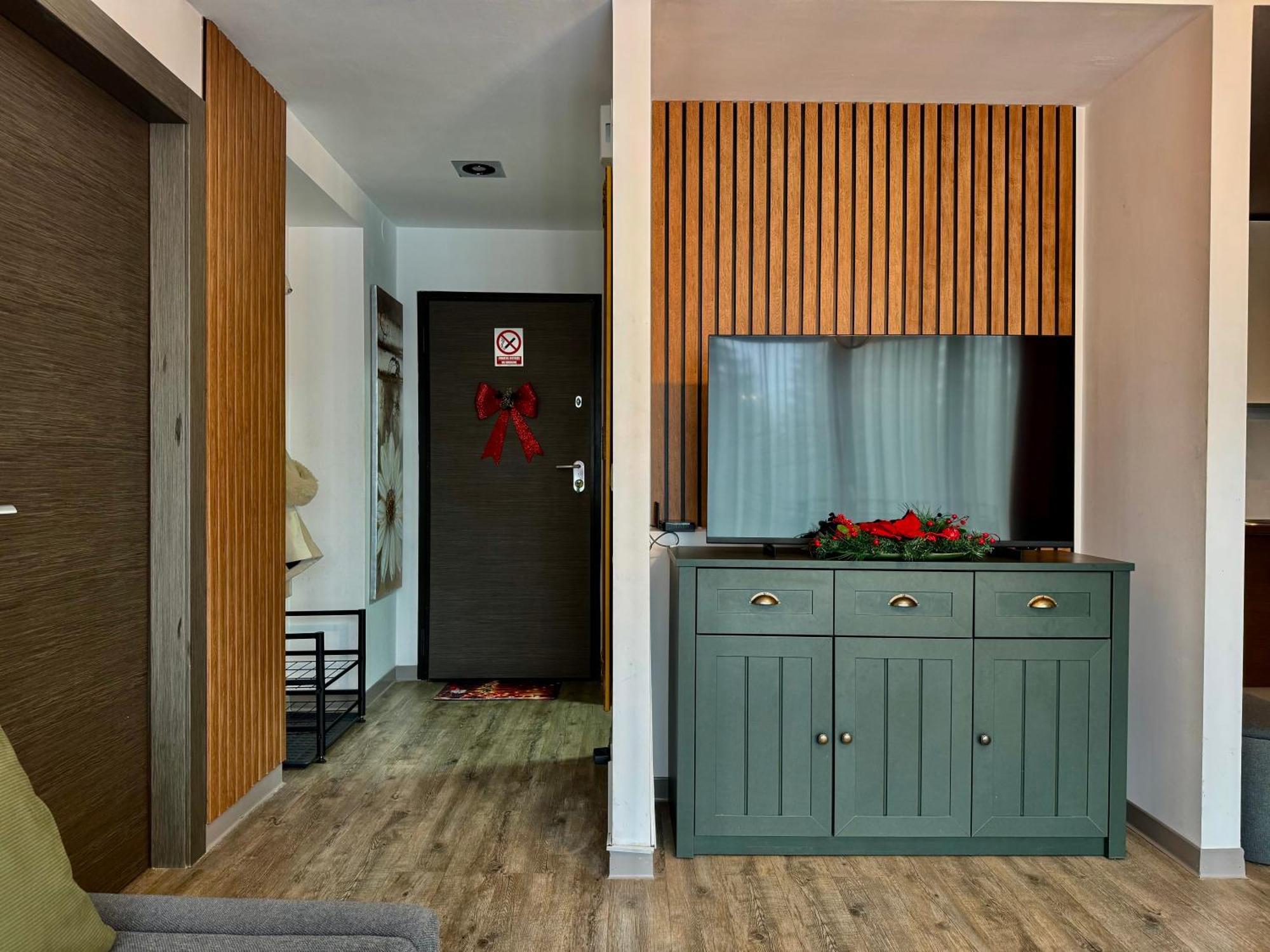 Luxury Silver Mountain Apartment 포이아나브라소프 외부 사진